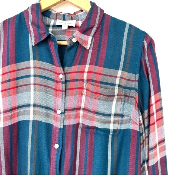 Lucky Brand  button down shirt with long sleeves, lightweight plaid fabric - Picture 3 of 11